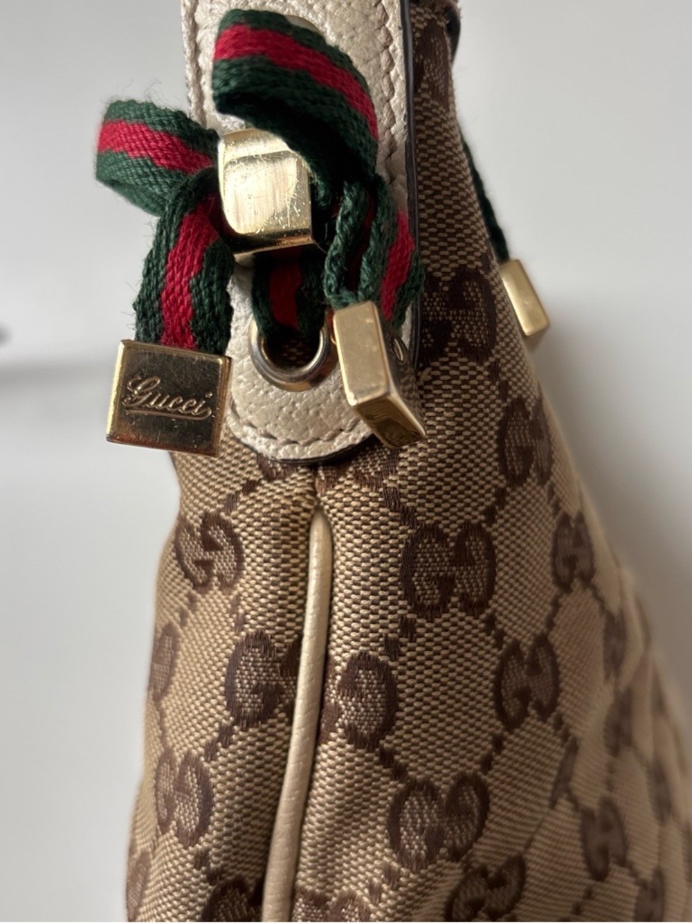 Authentic Vintage Gucci GG Canvas Hobo Shoulder Bag - Picture 3 of 7